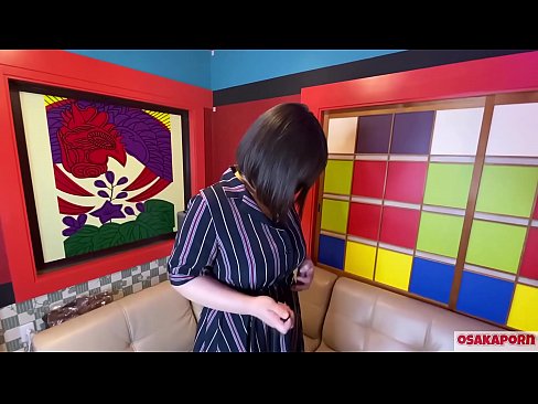 ❤️ Cutie Japanese oo leh naaso waaweyn ayaa ku siigeysto alaabada galmoodka waxayna leedahay kacsi. Waxay ka hadlaysaa waraysi ku saabsan waayo-aragnimadeeda foosha xun. Naaso waaweyn iyo maxdi timo leh oo aad u barooranaya. Osakaporn Galmo ﹏